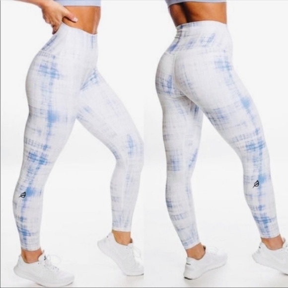P'tula Pants - P'tula Alainah II Leggings in Strokes of Blue